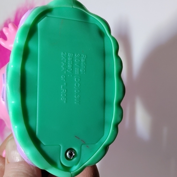 Troll poppy interactive with long pink poseable light up hair - Picture 5 of 5